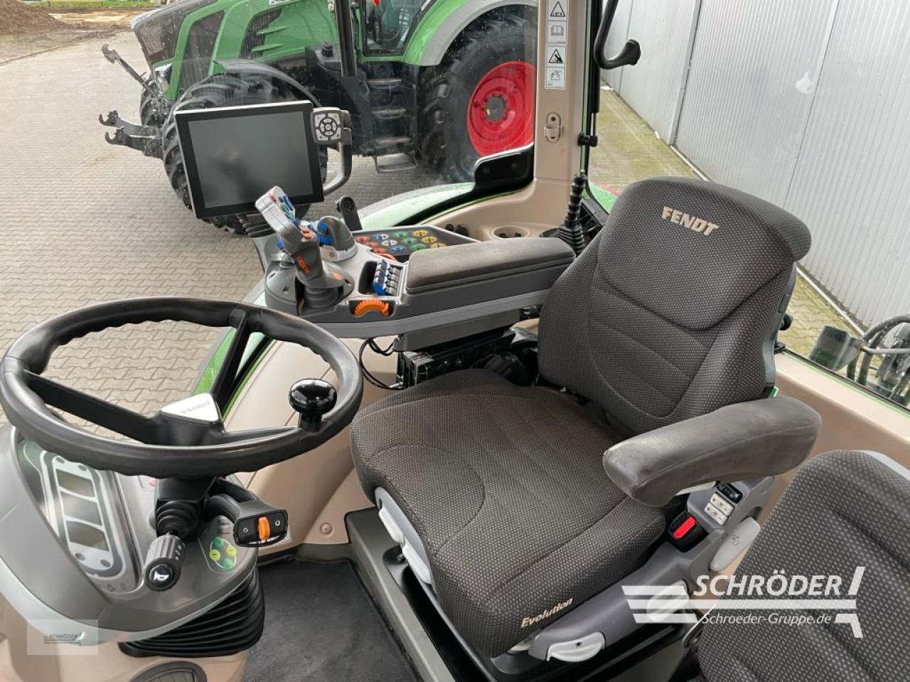 Traktor of the type Fendt 718 S4 PROFI PLUS | RTK | CARGO 5X85, Gebrauchtmaschine in Wildeshausen (Picture 11)